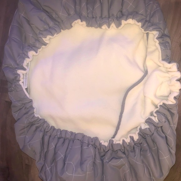 J.J Cole Collections Peekaboo Cover - Picture 2 of 2